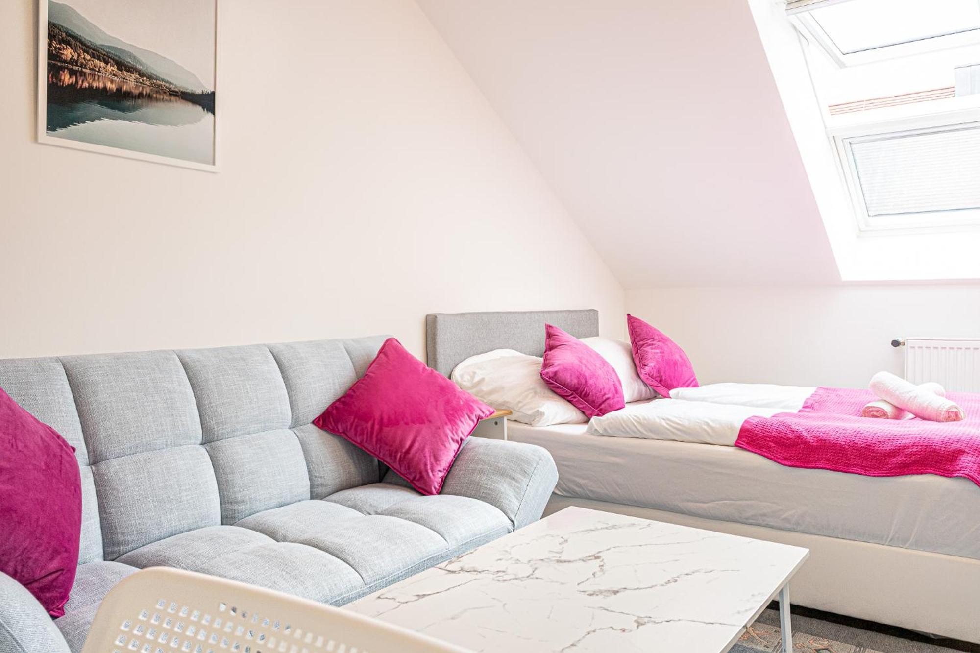Airy Attic Apt.: Stylish Studio At Penzing Area Wien Eksteriør bilde