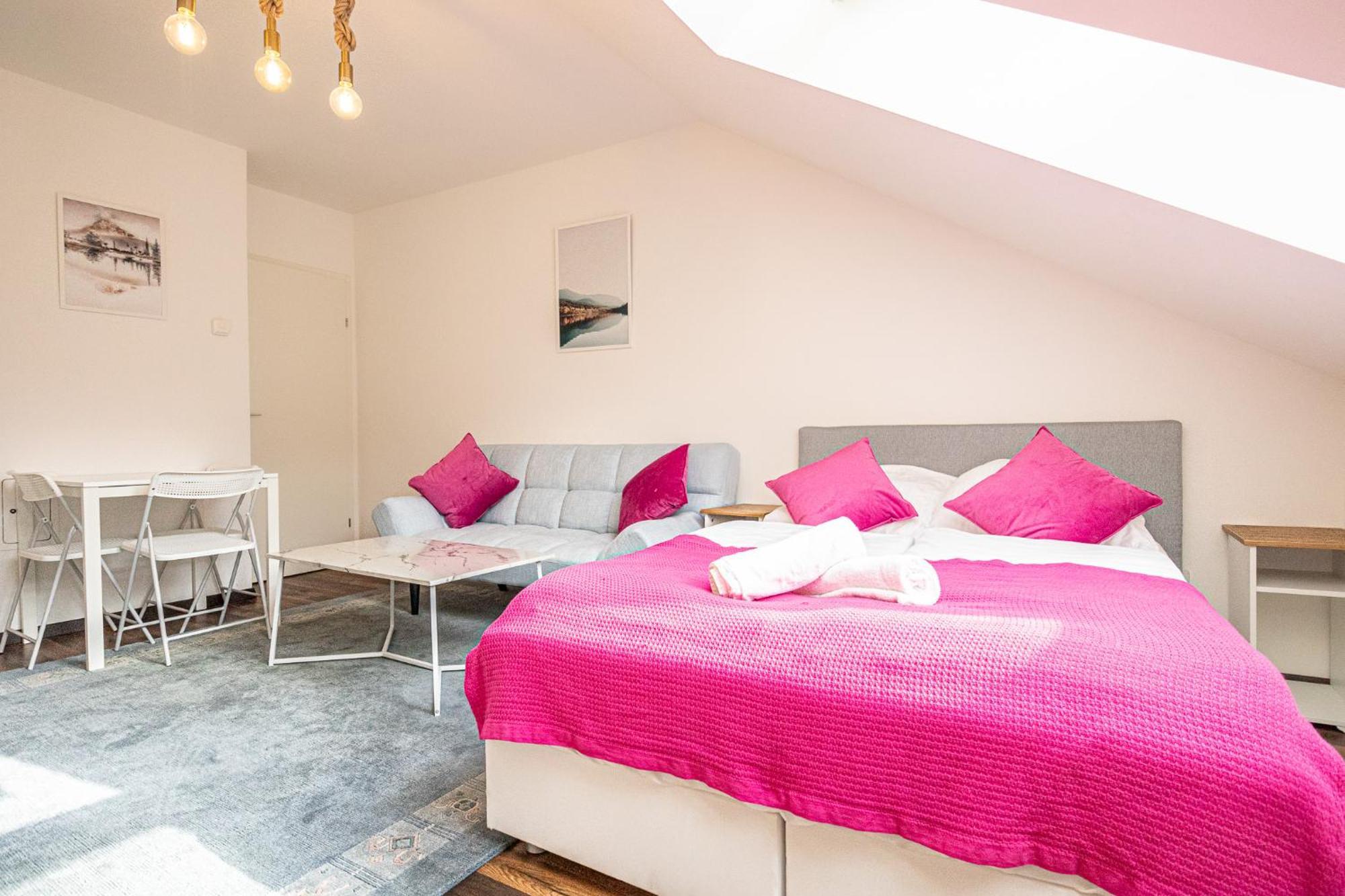 Airy Attic Apt.: Stylish Studio At Penzing Area Wien Eksteriør bilde