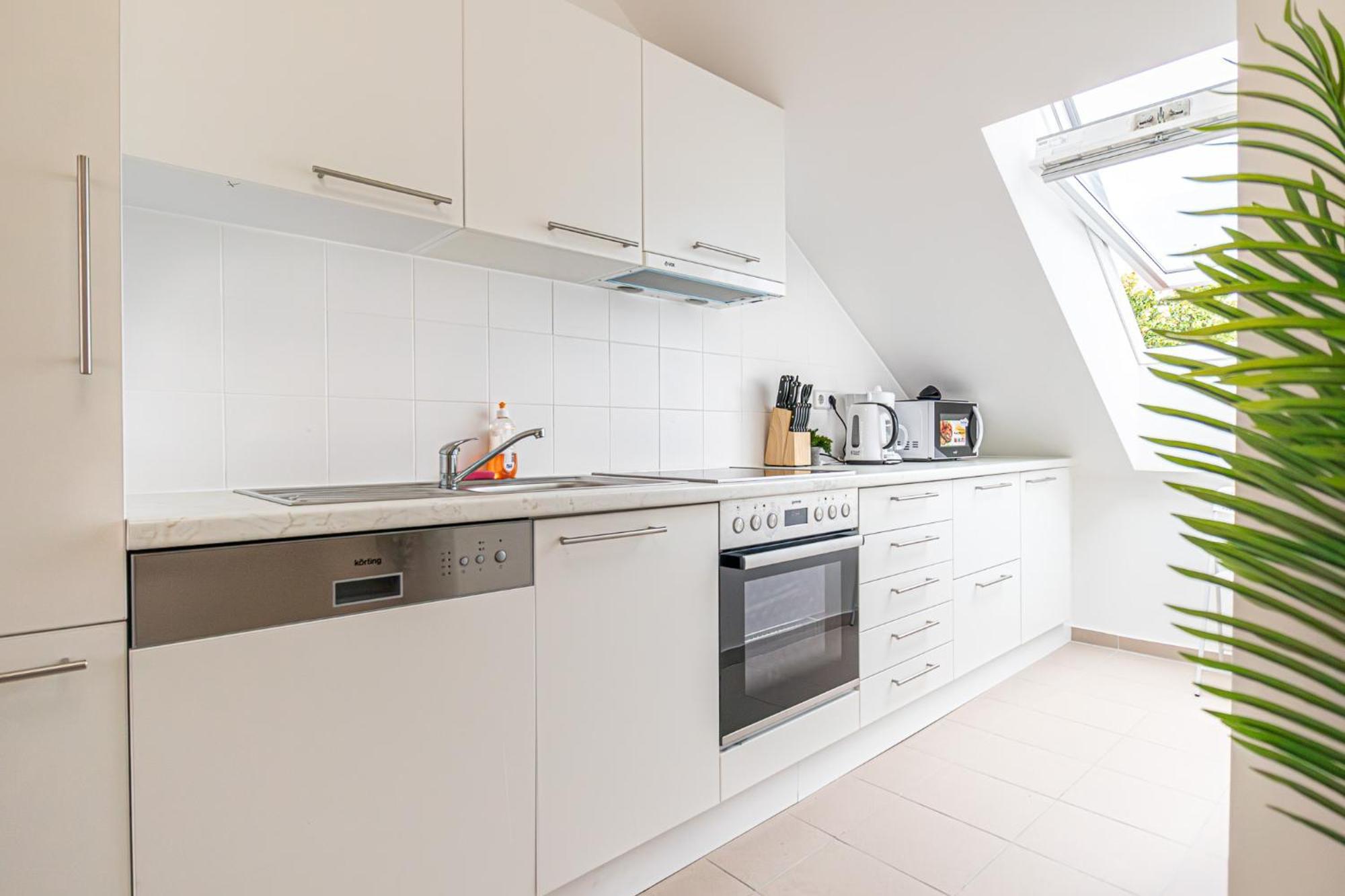 Airy Attic Apt.: Stylish Studio At Penzing Area Wien Eksteriør bilde
