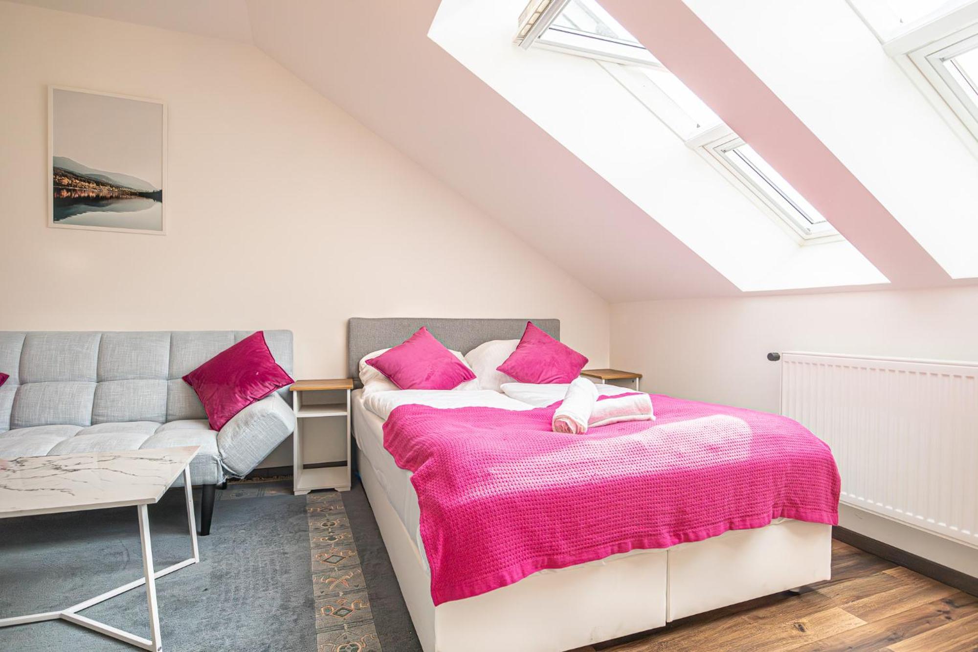 Airy Attic Apt.: Stylish Studio At Penzing Area Wien Eksteriør bilde